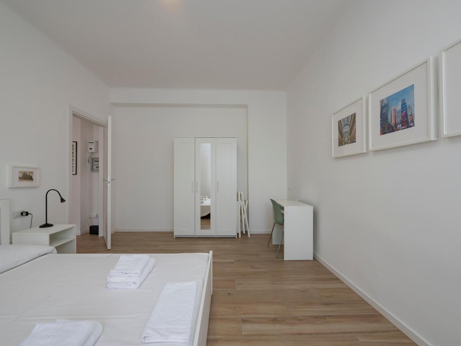 4 Pax - Via Brioschi, 94 *