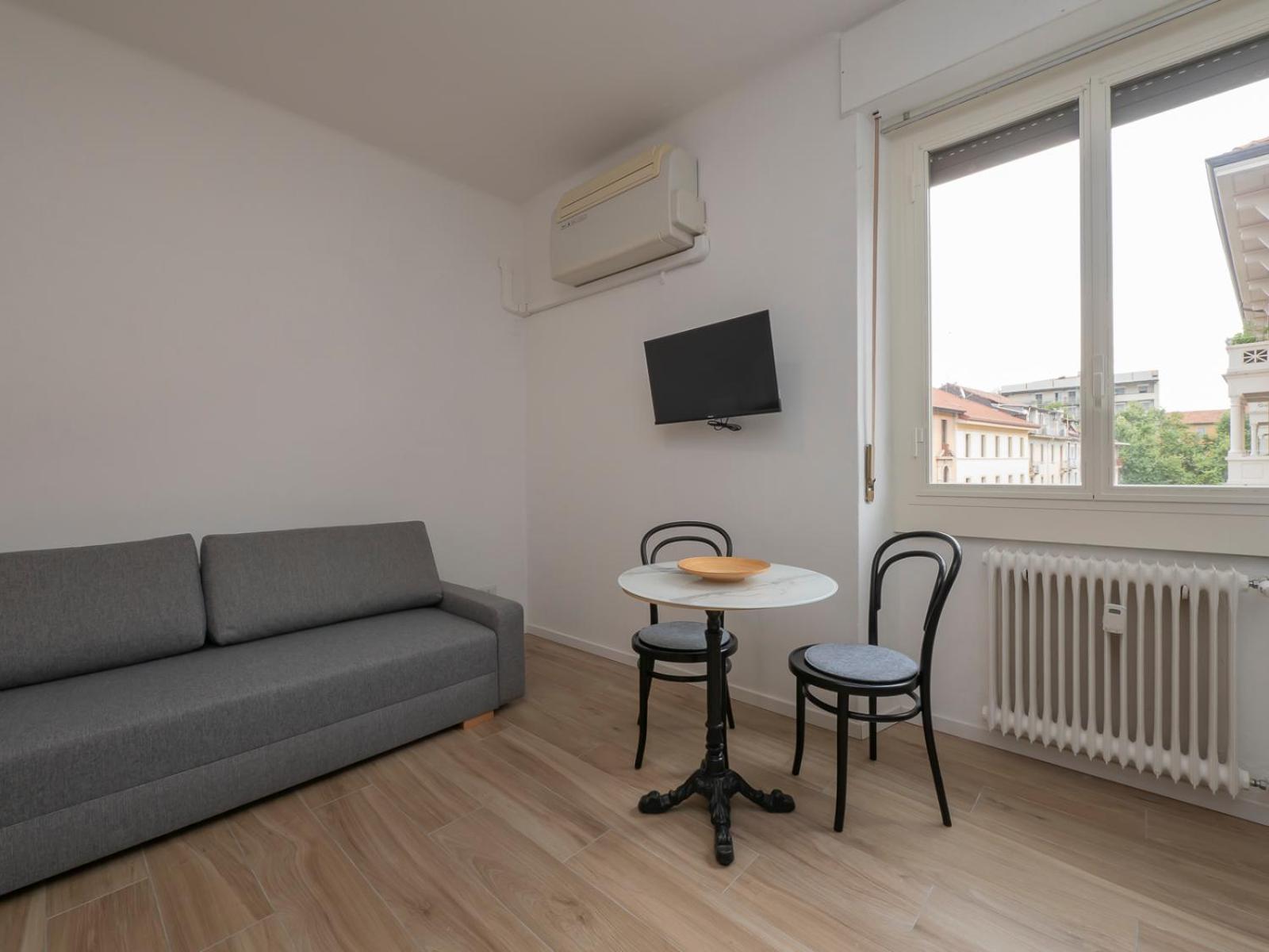 4 Pax - Via Brioschi, 94